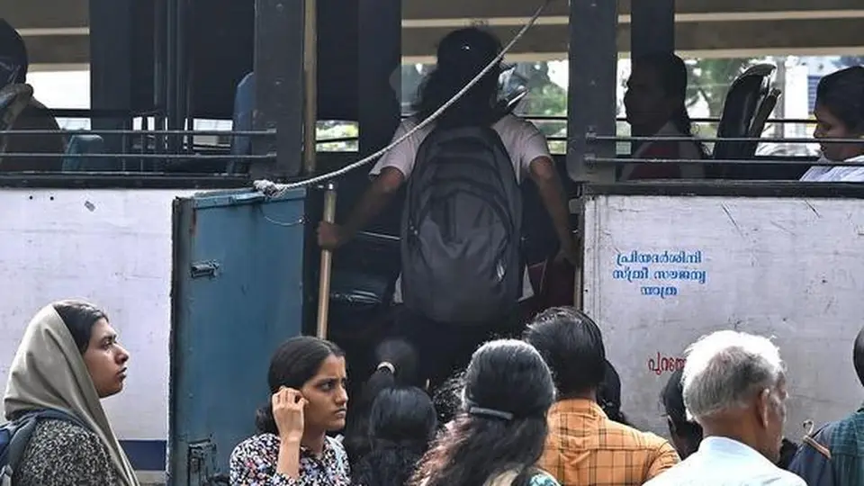 Free travel scheme: Keralam govt. releases ₹88.23 crore to KSRTC to cover revenue loss