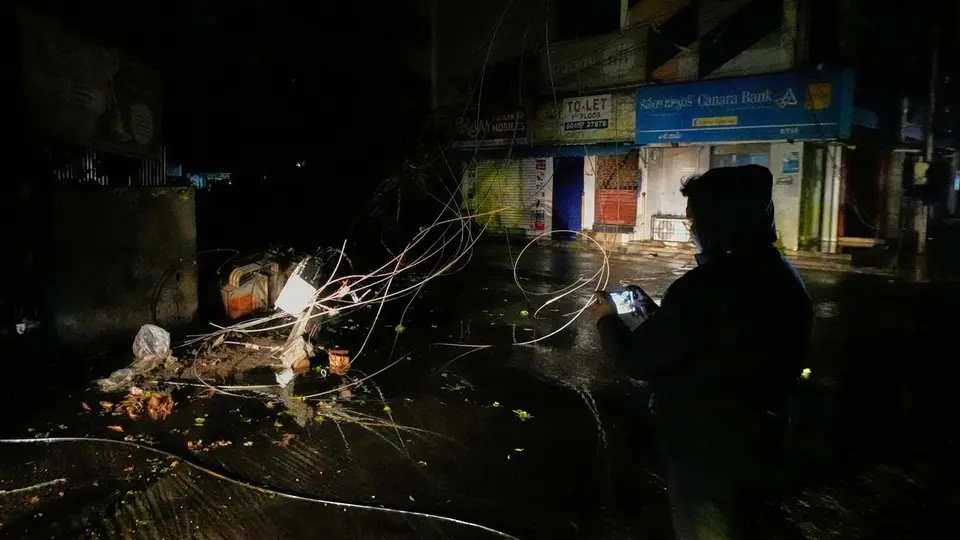 Very severe cyclonic storm ‘Arnab’ begins landfall near Narsapur; Vizag battered by rain