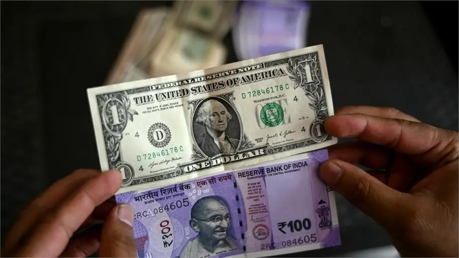 रुपया शुरुआती कारोबार में तीन पैसे चढ़कर 94 . 78 प्रति डॉलर पर - rupee rises by 3 paise to 94 78 against the dollar in early trade