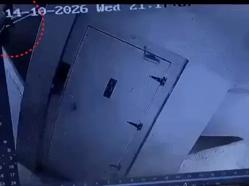 मुंबई में डेढ़ साल की बच्ची को छठी मंजिल से फेंकने का आरोप , 10 साल की पड़ोसी बच्ची के खिलाफ 7 दिन बाद FIR ; CCTV में कैद घटना – Sanjeevni Today