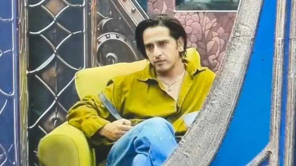 Qazi Touqeer Delights Fans With Iconic Dance Tribute on Bigg Boss 20