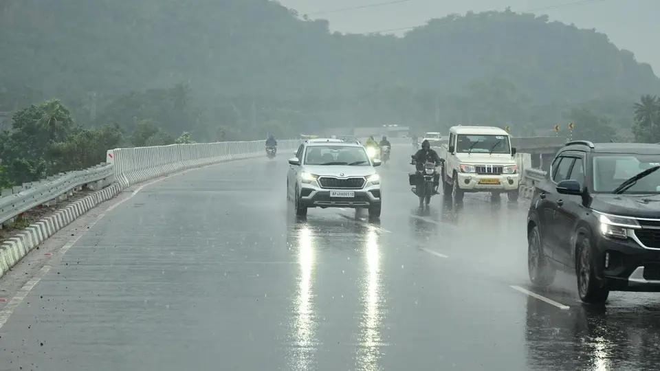 Cyclone Arnab: Guntur district records 41 mm average rainfall; authorities stay alert