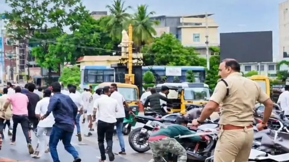 Police resort to lathi charge to break up clash at Chittoor nomination centre