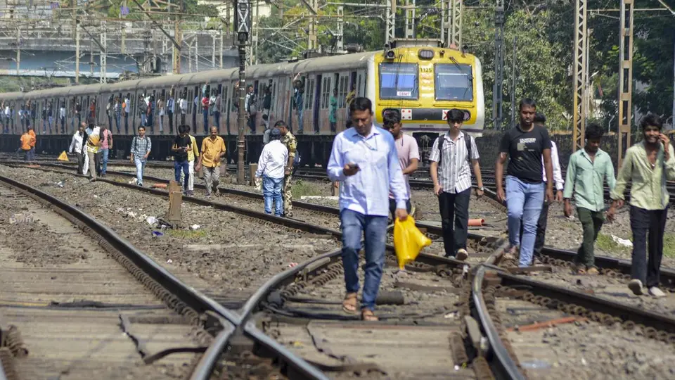 Three deaths reported amid Central Railway disruption; student’s family seeks compensation