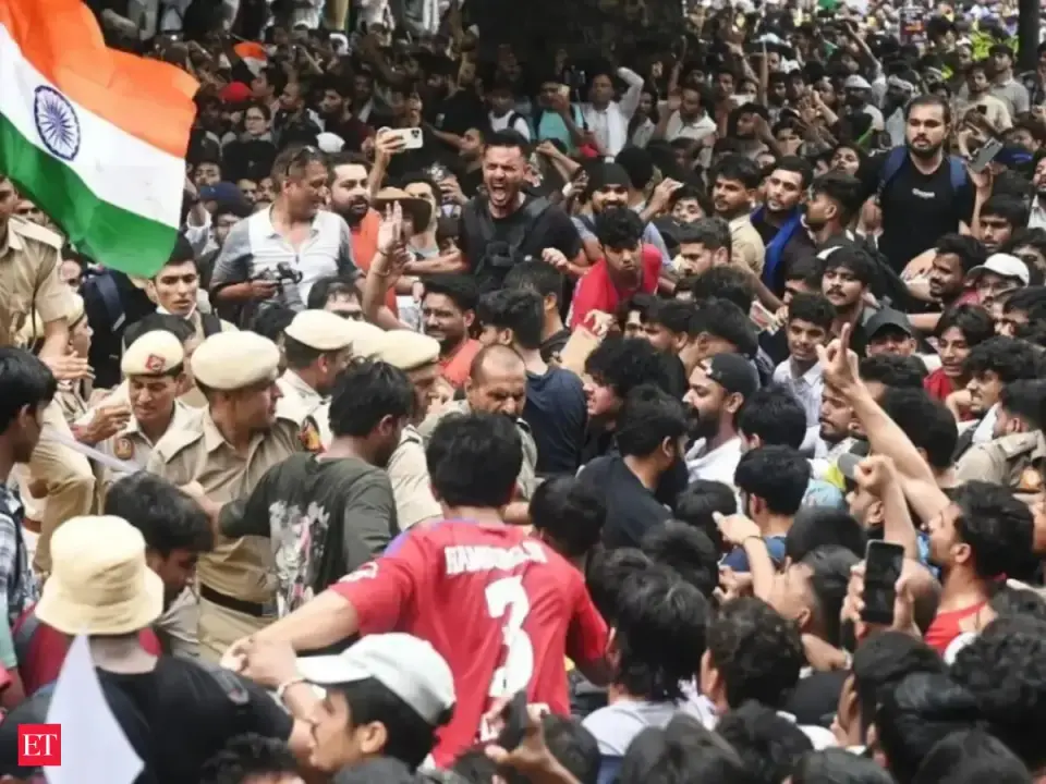 Jantar Mantar violence : SC panel to hear evidence on pellet gun use , harassment of female protesters