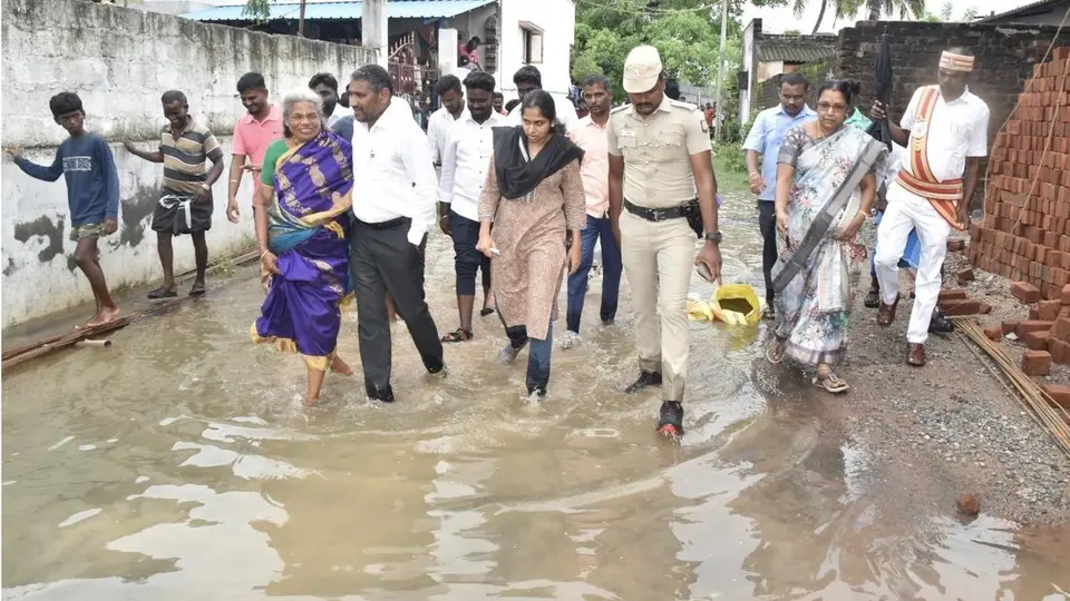 Minister Vanni Arasu inspects rain affected areas in Kallakurichi