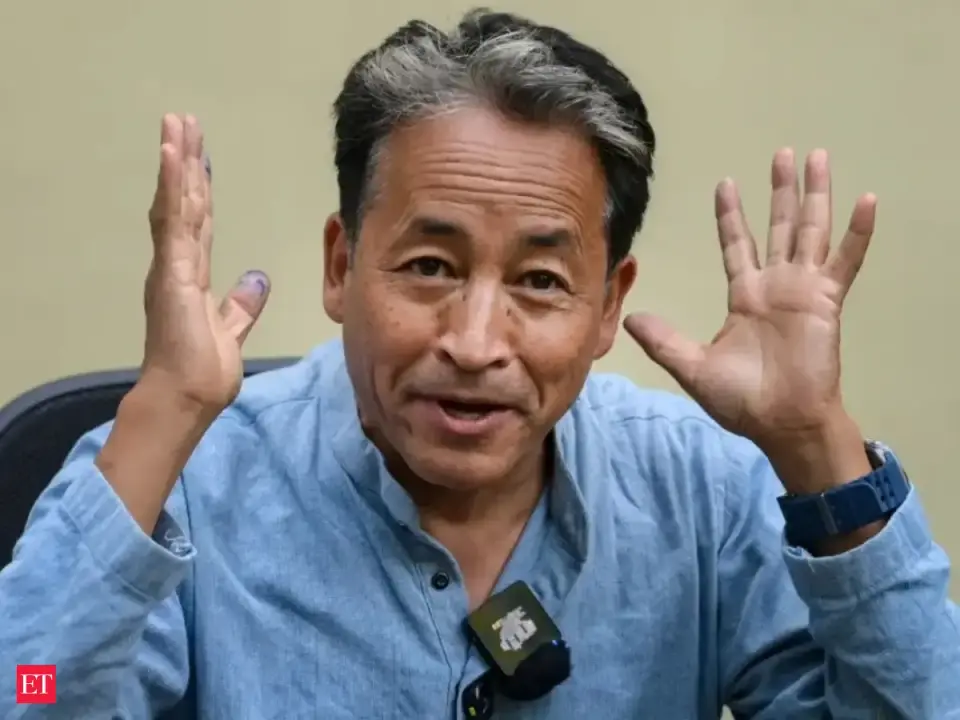Centre betraying people of Ladakh : Sonam Wangchuk