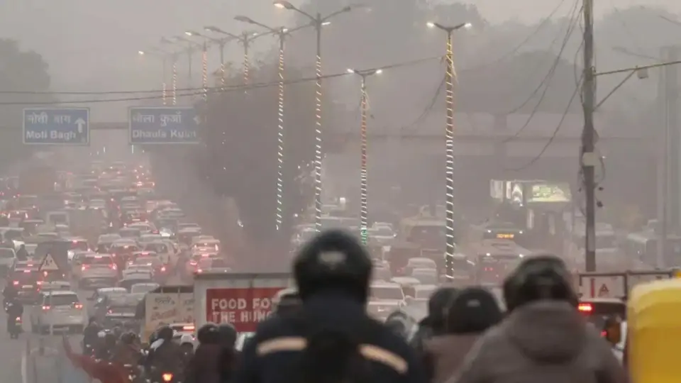 दशहरे के बाद दिल्ली - NCR की हवा हुई जहरीली ! AQI 238 पर पहुंचा , NCR में GRAP - 1 लागू , क्या - क्या पाबंदियां रहेंगी ?