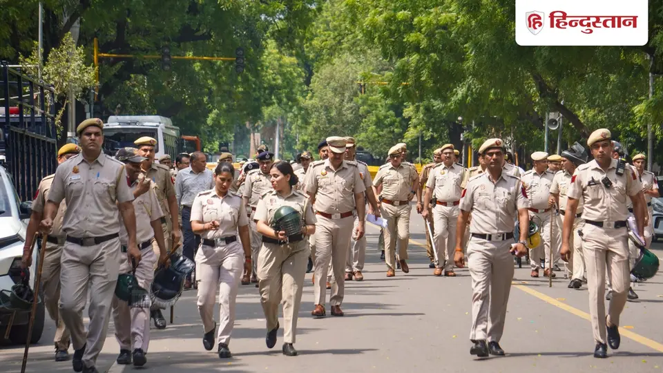 CJP विरोध - प्रदर्शनों के बीच दिल्ली में IPS ने दिया इस्तीफा ; फर्जी दावे वाली पोस्ट को लेकर पुलिस ने X को लिखा पत्र
