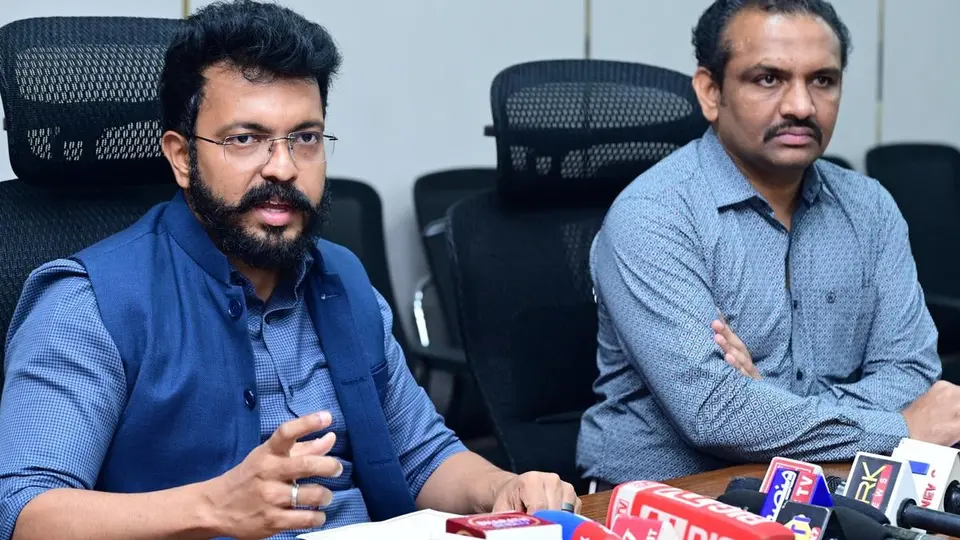596 polling stations set up for civic body polls in Guntur on November 1