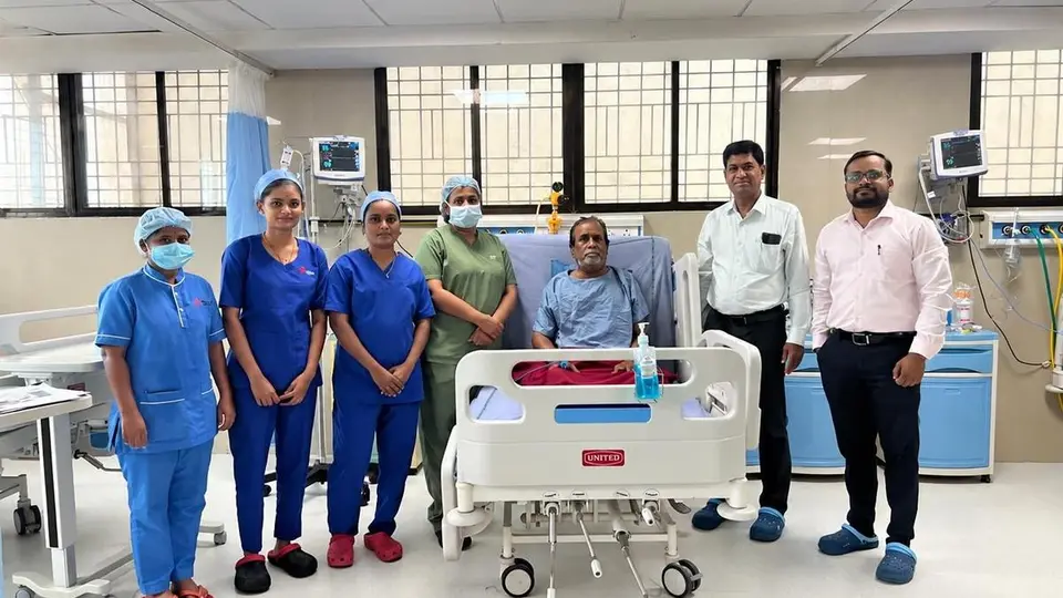 Doctors in Bagalkot save life of 73-year-old man by removing tumor from chest