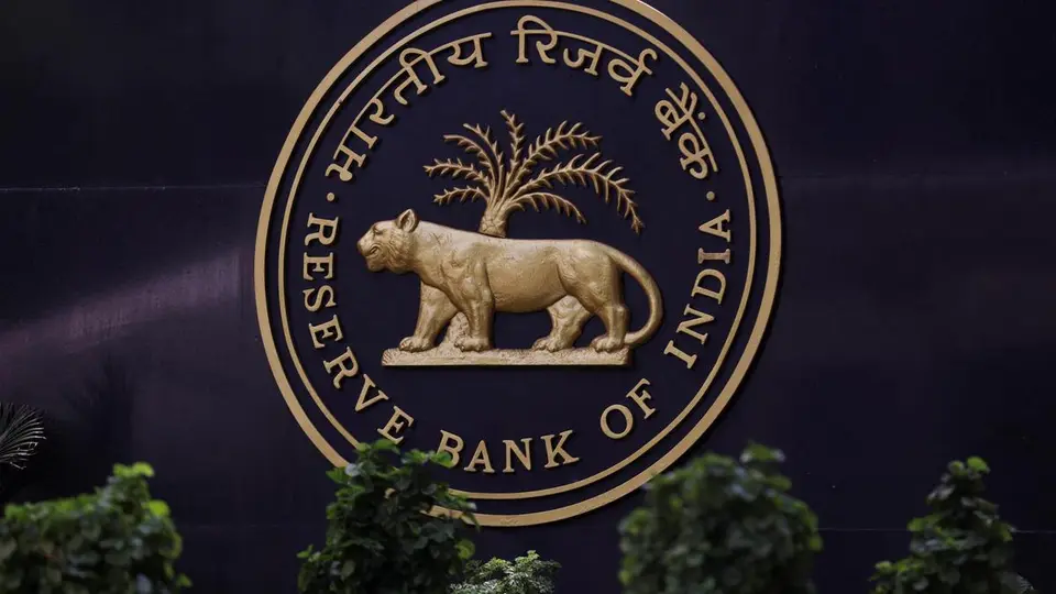 India interest rate gap with G7 in focus as RBI weighs inflation risks : Report