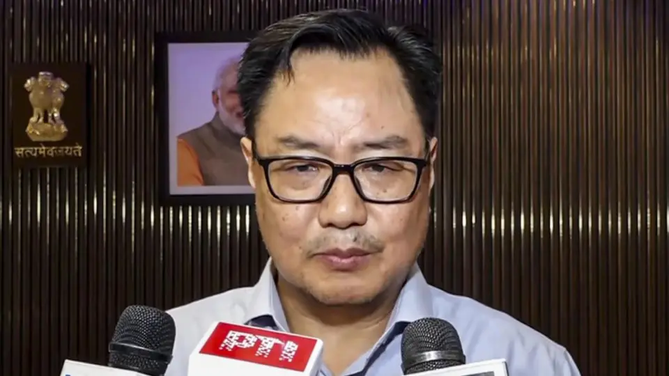 Extremely harmful to Indian democracy: Rijiju slams Naseeruddin Shah's 'dimagi naxal' video