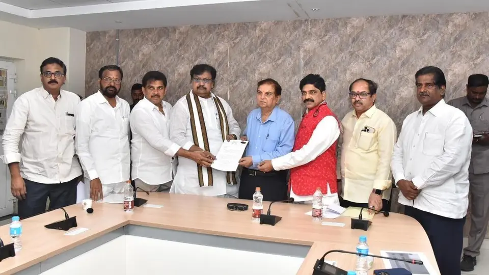 Civil polls: TDP-led alliance seeks SIT probe into alleged YSRCP violence