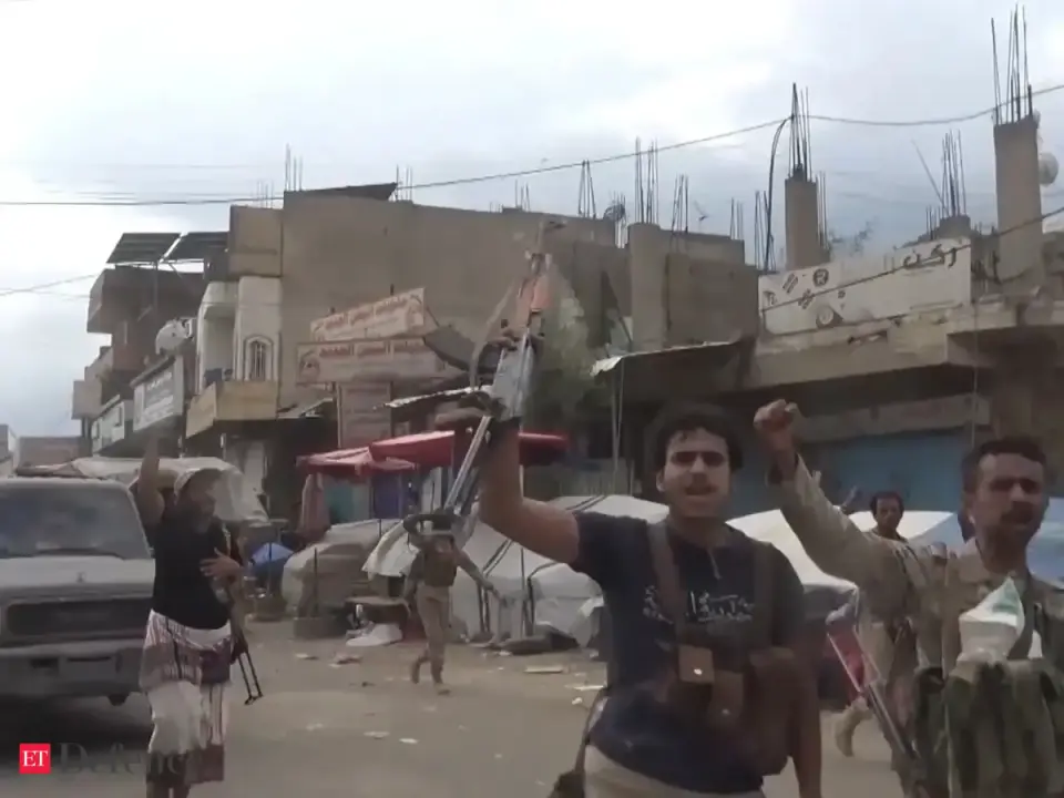Houthi rebels attack : Houthi attack on Yemen govt camp kills over 30