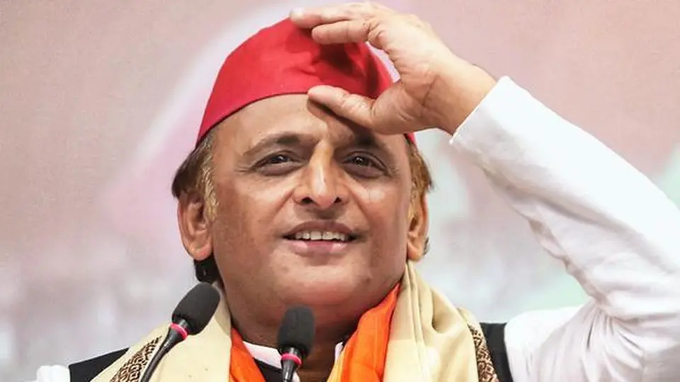 Akhilesh Yadav questions Amit Shah over crimes against women, Dalits in U.P.