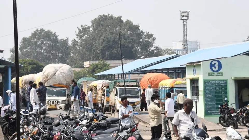 Cotton fetches record ₹9,260 a quintal in Telangana’s Adilabad, exceeds MSP ₹8,667