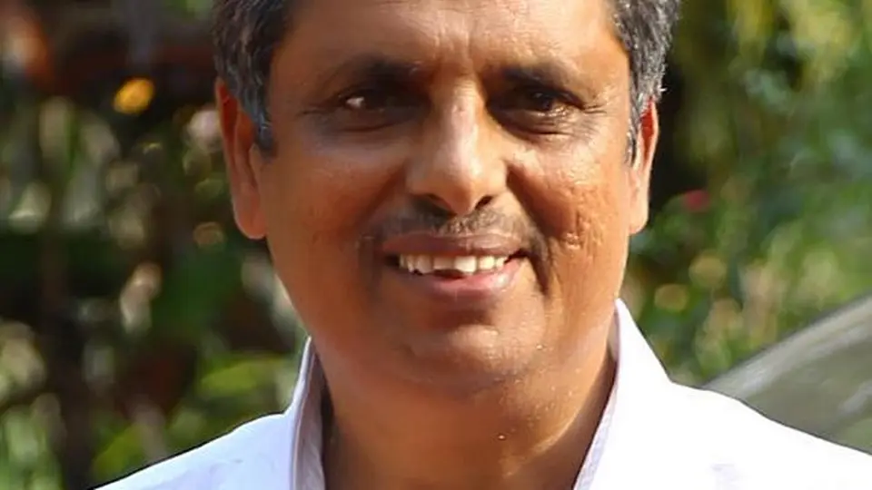 CPI(M) leader files defamation notice against Congress district panchayat member