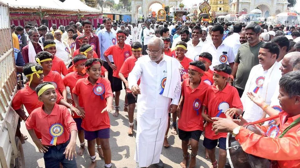 Procession marks Maharshi Valmiki Jayanthi in Mysuru