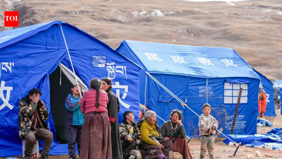 Days after deadly quake , fresh 5 . 4 tremor jolts Tibet