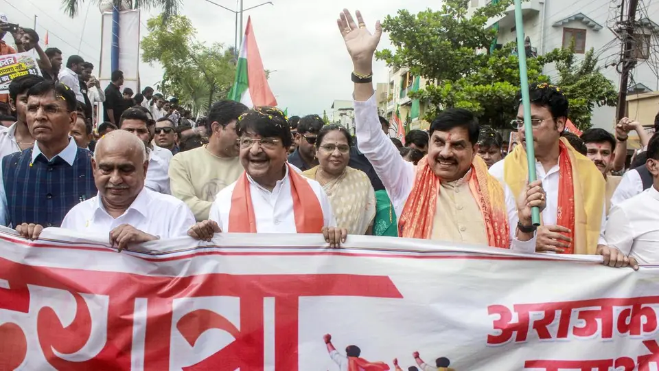‘Ignorant’ Rahul spreading anarchy, seems like he has come from Pakistan to do politics here: MP CM