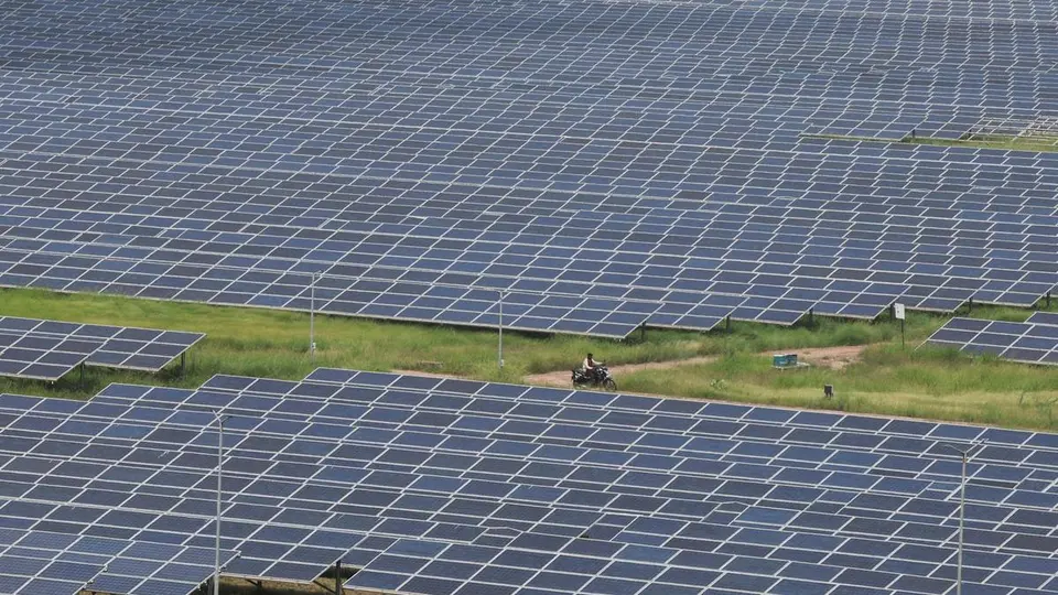 India curtailed 378 . 52 MU of renewable energy in September 2026