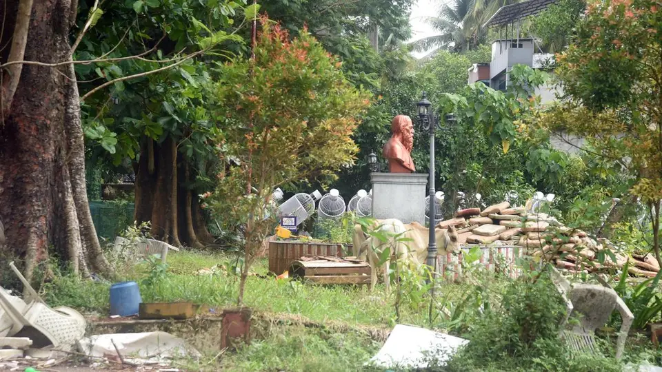 Delay in reconstruction of Tagore Centenary Hall in Kozhikode worries cultural activists