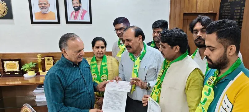 JJP MSP Protest : गेहूं के एमएसपी में मामूली बढ़ोतरी का विरोध , जजपा ने प्रधानमंत्री को भेजा 25 रुपये का बैंक ड्राफ्ट