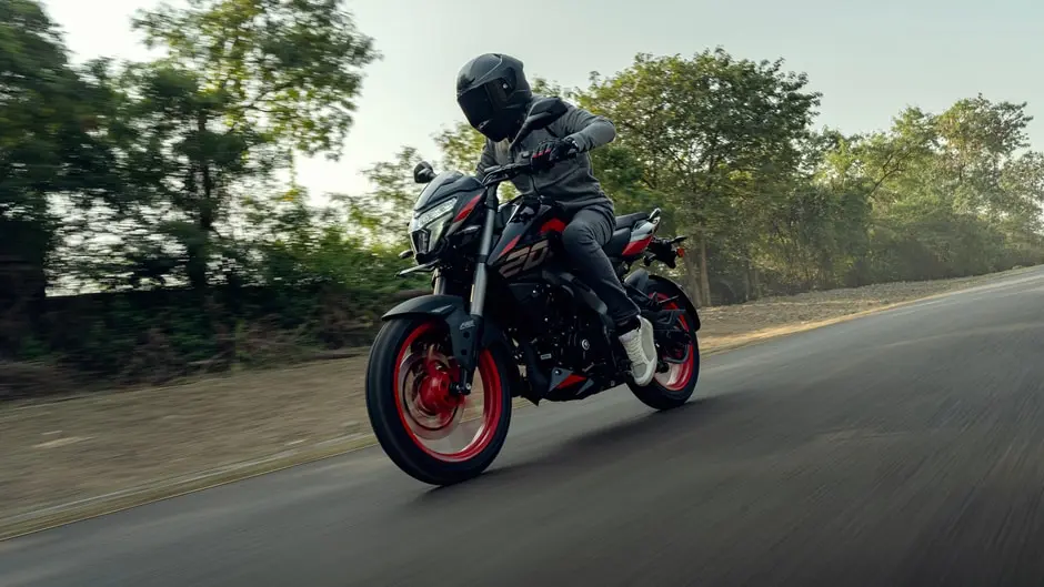 Bajaj Pulsar NS200 launched at Rs 1 . 60 lakh