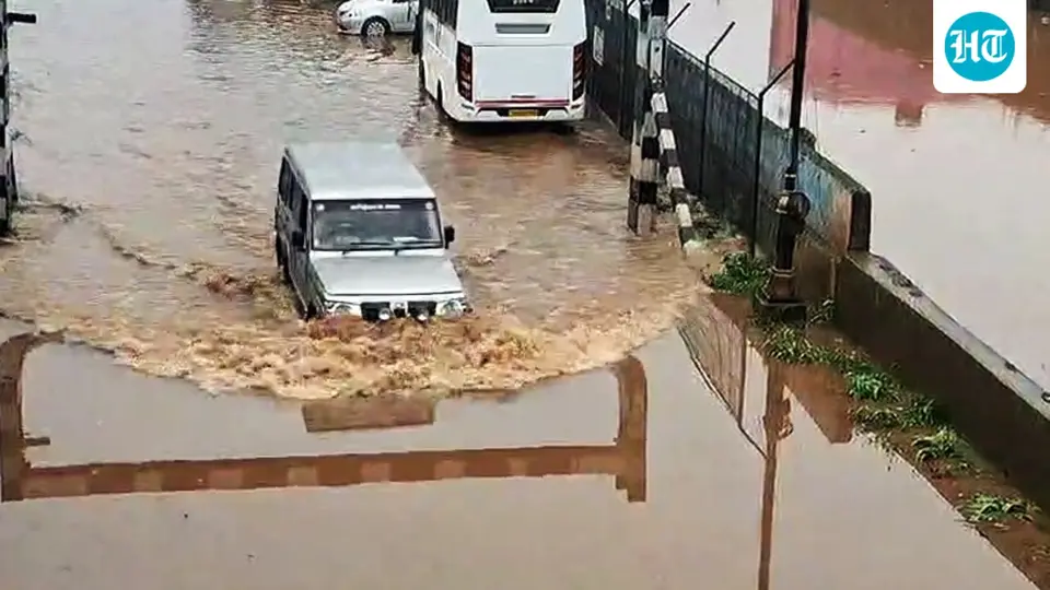 Heavy rainfall hits Tamil Nadu , IMD issues alert for next 3 days as rain - triggered mudslide kills 1 in Nilgiris