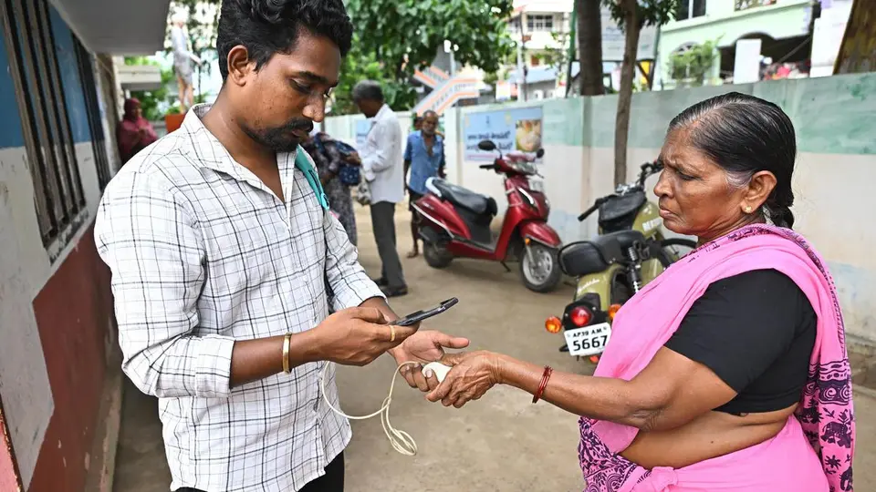 Cyclone Arnab: Andhra Pradesh secretariat staff struggle to charge phones ahead of pension distribution