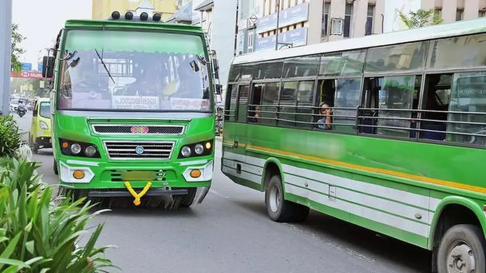 Private bus owners’ hunger strike in Keralam to enter 4th day on Oct. 30; agitation to expand to other districts