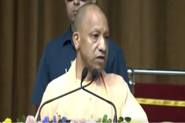 No matter how much criminals hide behind the veil of deepfakes , we will track them down : CM Yogi , Lucknow News in Hindi