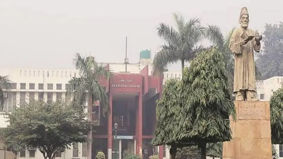 Jamia Student Union Protest : University Shifts Classes Online , Talks Remain Inconclusive