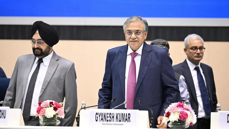 CEC can be removed only like a Supreme Court judge, ECI tells top court