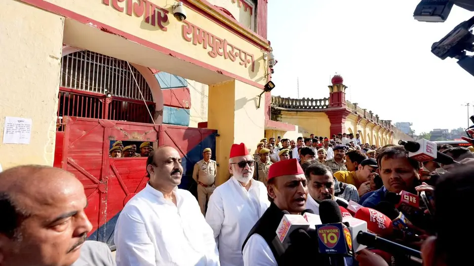 Akhilesh Yadav visits Azam Khan in jail; vows to bring about BJP’s downfall