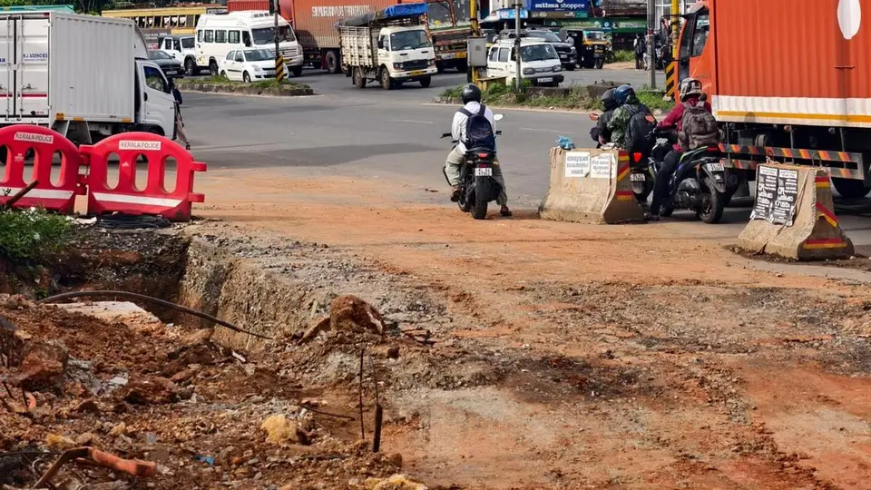 Row over Puthukkad flyover in Keralam intensifies as NHAI rejects pillar-based design