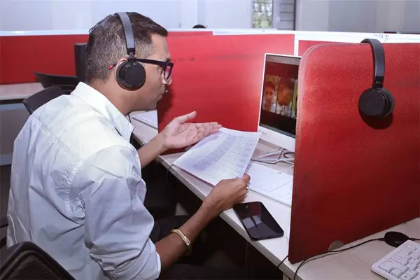 Director General of IGPRS , Neeraj K . Pawan , reviewed the Rajasthan Sampark Helpline 181 ., Jaipur News in Hindi