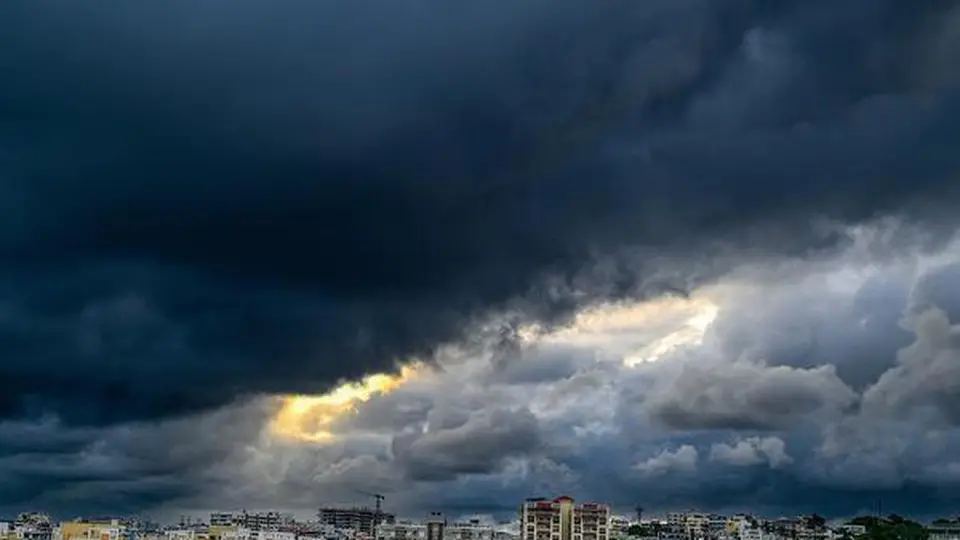 Orange alert for Kakinada, Konaseema as thunderstorms forecast; low-pressure area likely over Bay of Bengal