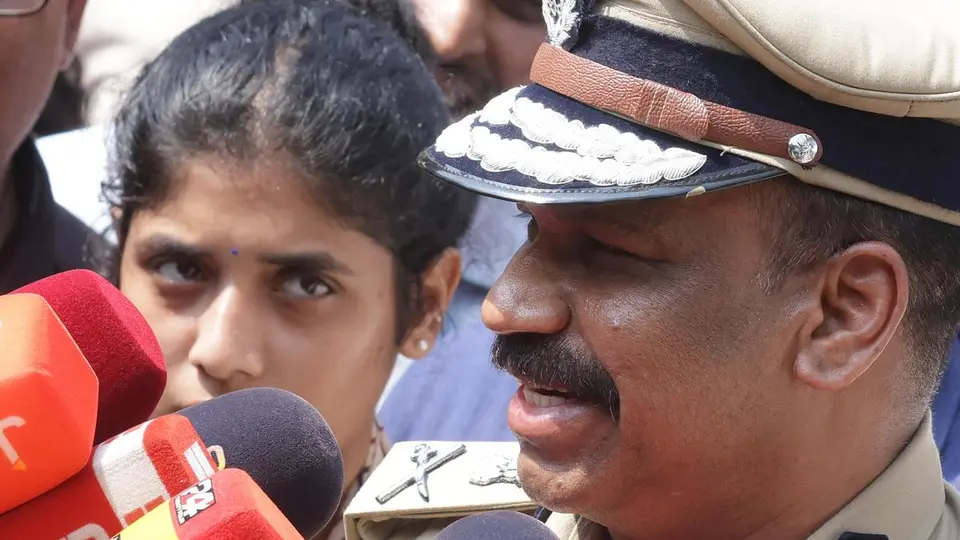 Four cops suspended for mishandling Cheranalloor accident case