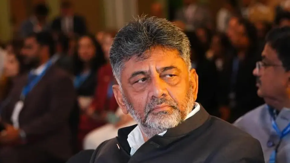 Days after claims of irregularities in garbage contracts, Chief Minister meets with Opposition