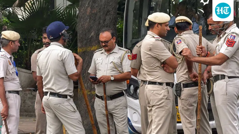 Delhi constable allegedly cheated of ₹24 lakh by fake businessman