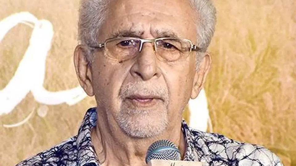 Why has actor Naseeruddin Shah come out in support of SRFTI student protests