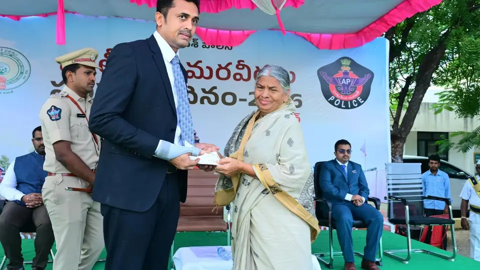 Officials honour police martyrs, pledge support for families