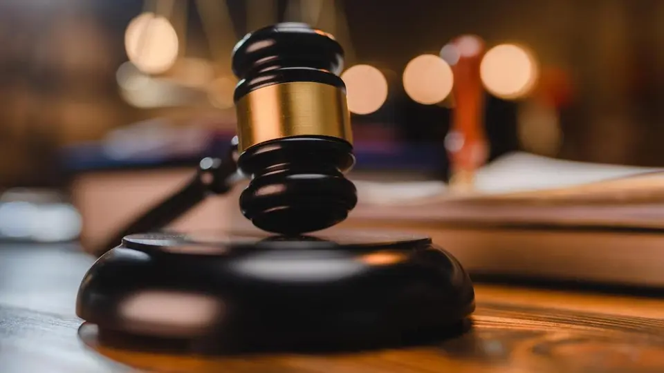 HR&CE Executive Officer was rightly dismissed from service for failing to protect temple land: Madras High Court