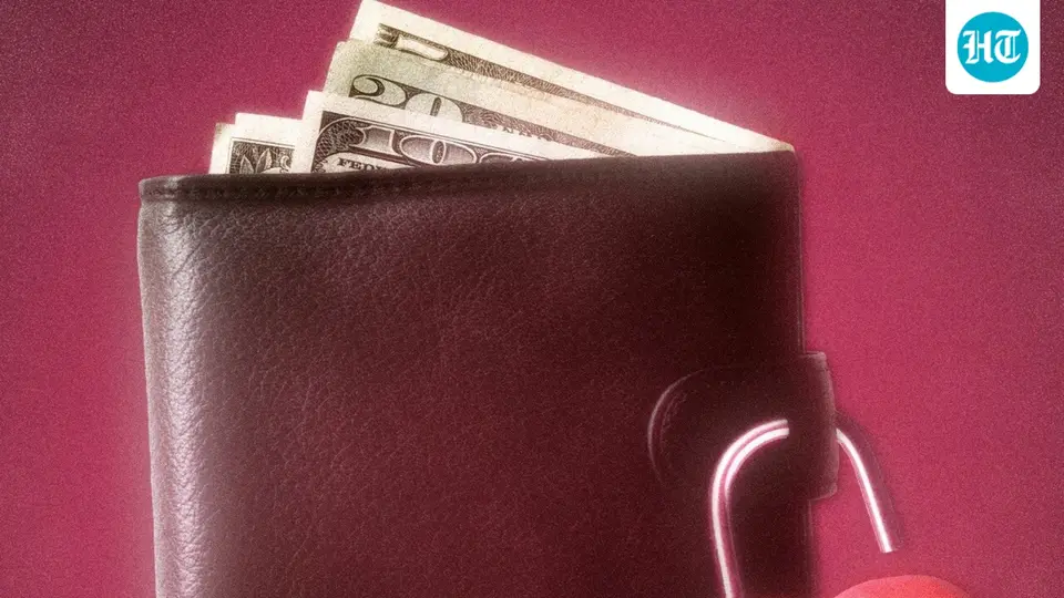 Romance Scammers Turned a Texas Man Into an Unwitting Money Mule