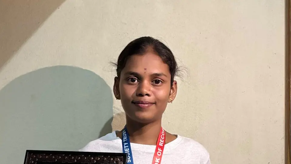 Student sets mehndi record in Karnataka