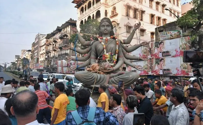 Chorebagan Durga idol immersed , controversial pandal kept intact for SIT probe | Indiablooms - First Portal on Digital News Management
