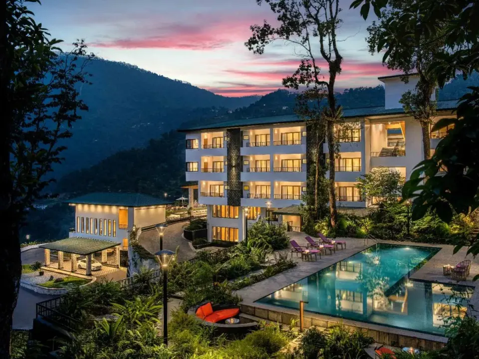 HCL Hotel Expansion Target 2027 : इंडियन होटल्स की बड़ी तैयारी , 2026 - 27 में ही पोर्टफोलियो में जोड़ सकती है 700 होटल