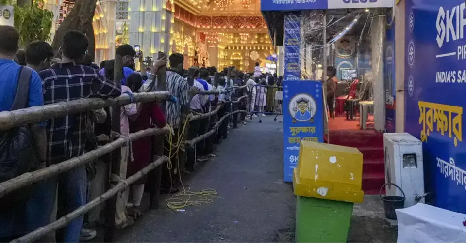 Doctors deployed at five Kolkata puja pandals after stampede - News Today